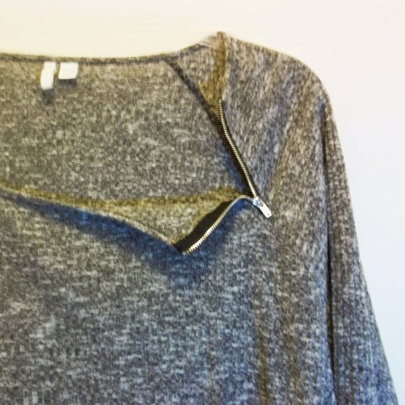 Est. 1946 SZ 26/28 Marled BLK L/S layered look top w/zipper accents - Picture 3 of 4